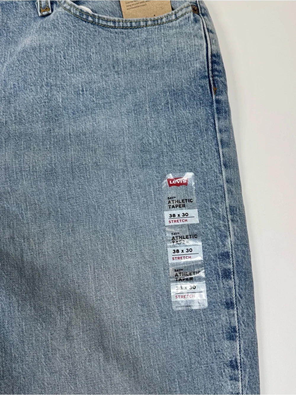 Levi's 541 Athletic Taper Stretch Jeans 38x30 Light Wash Blue